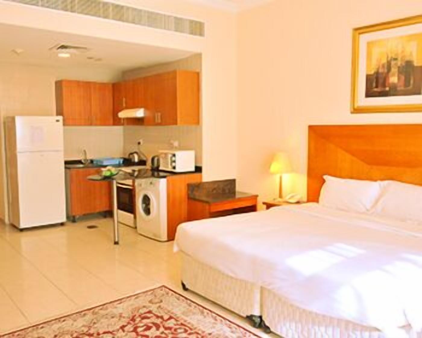 Icon Hotel Apartments Dubai Exterior photo